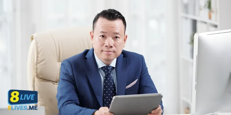 Từ chàng trai sinh viên đến CEO tài ba